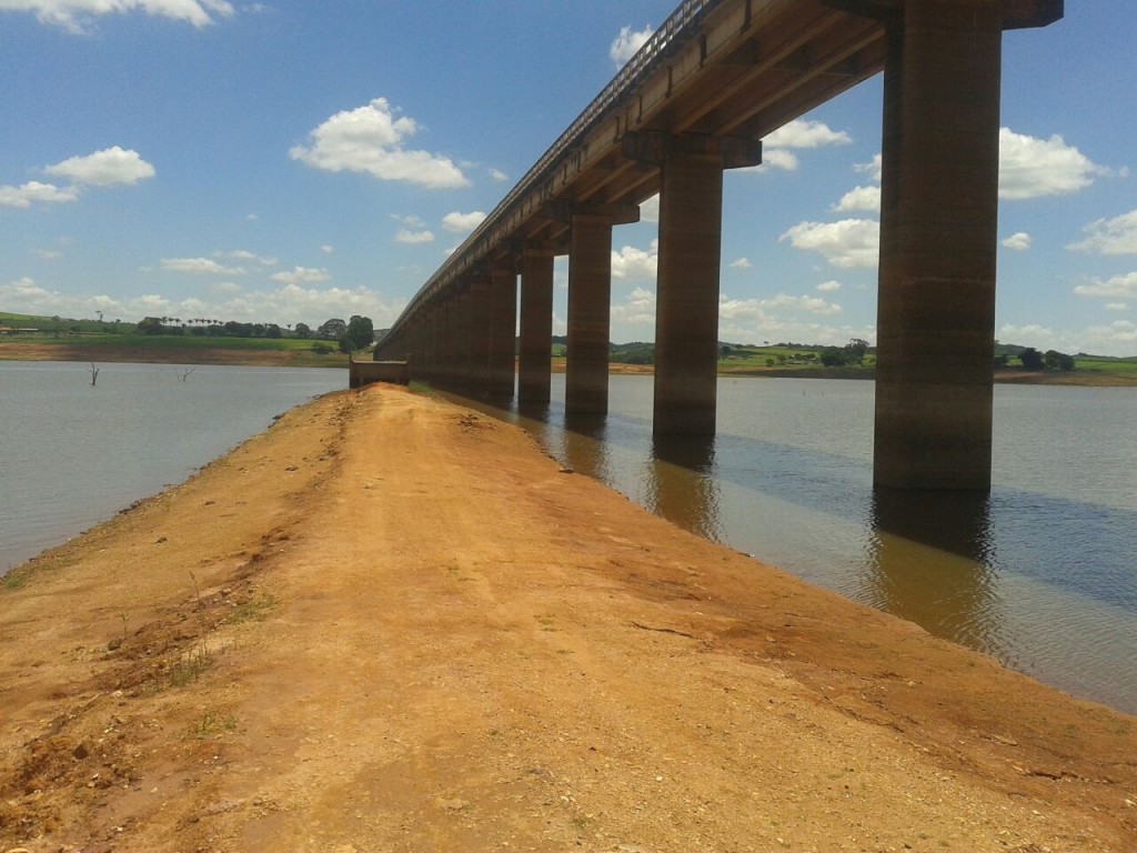 Vista geral da ponte