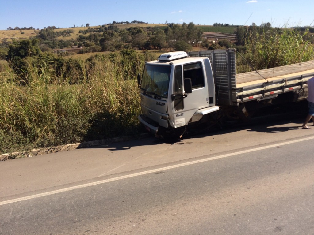 Caminhão envolvido no acidente 